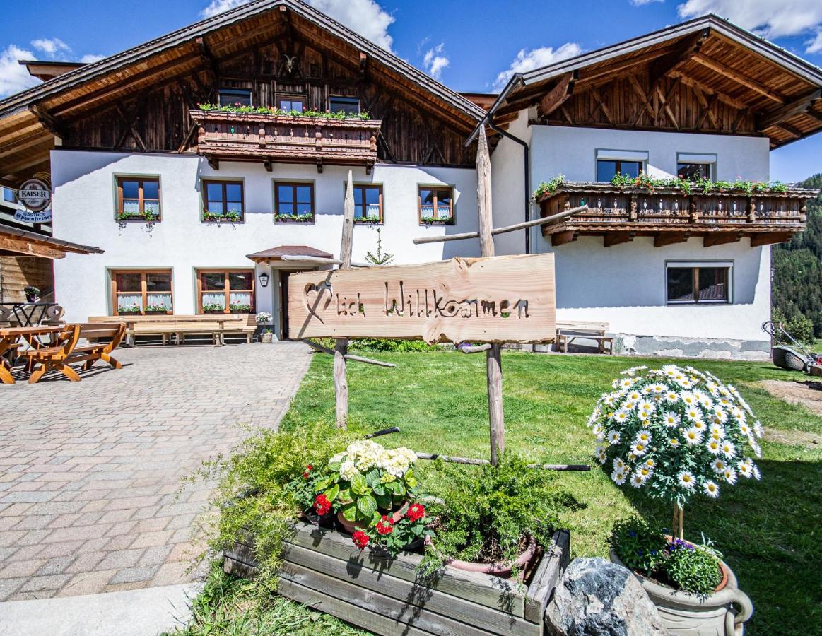 Alpengasthof Eppensteiner Hotel Navis Exterior photo